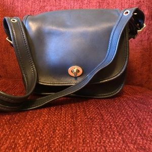 Vintage coach 9965 Legacy crossbody black